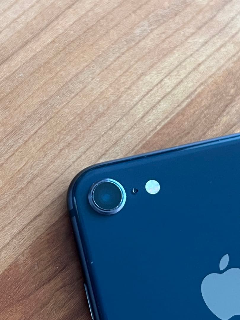 Apple iPhone 8 64G スペースグレイ　【SIMトレー欠損】