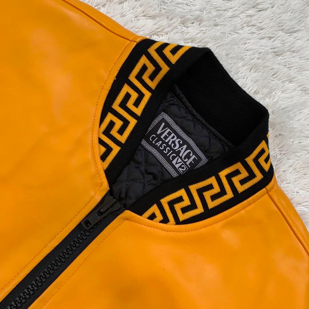 ［美品］ヴェルサーチ　メデューサ刺繍　ブルゾン　スタジャン　イエロー　ビンテージ
