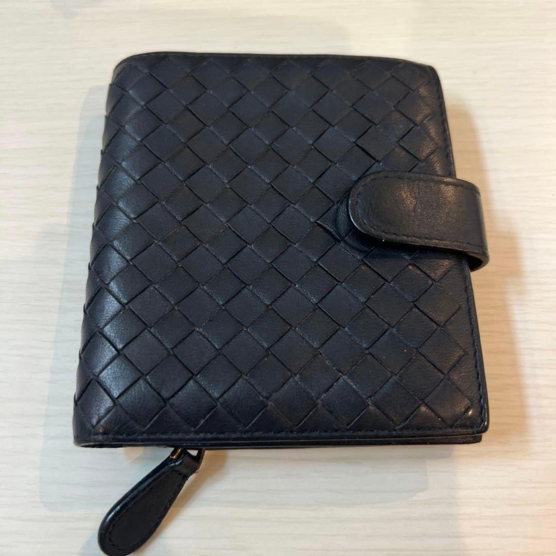 BOTTEGA VENETA ブラックレザー 二つ折り財布