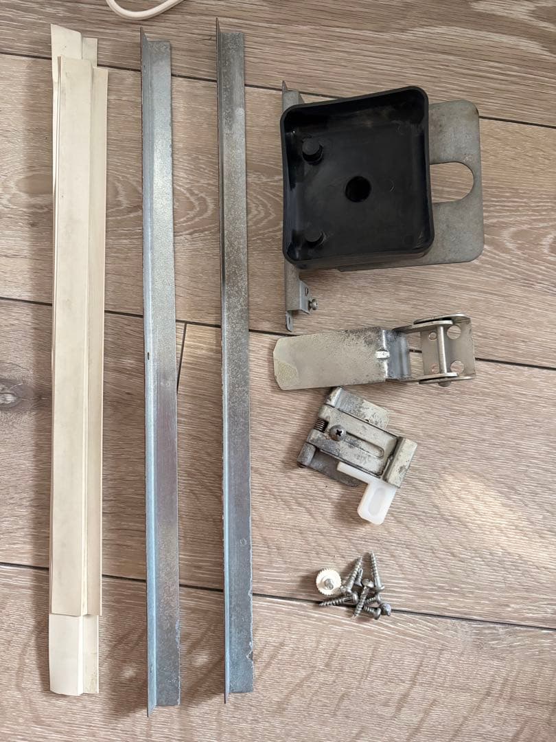 コロナ 冷暖房ウインドエアコン CWH-A1817 送料込み