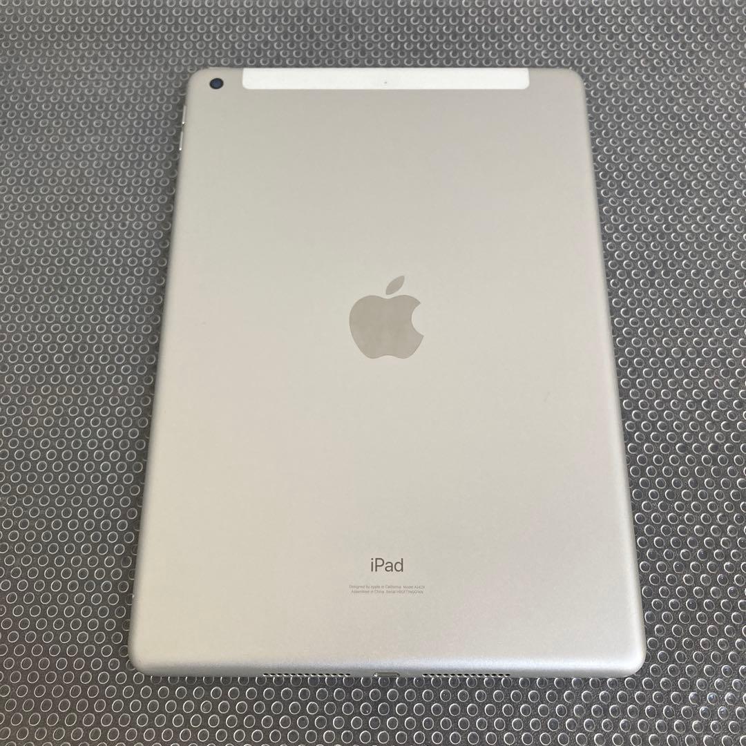3785【早い者勝ち】iPad8 第8世代 32GB SIMフリー☆
