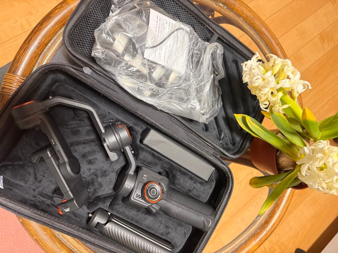 Hohem iSteady スマホ用ジンバル + LEDライト + 三脚