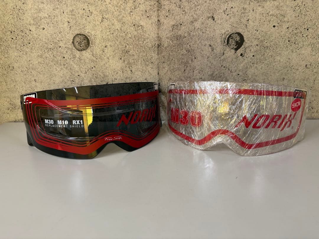 SIMPSON ヘルメット　マットブラック　シールド付き