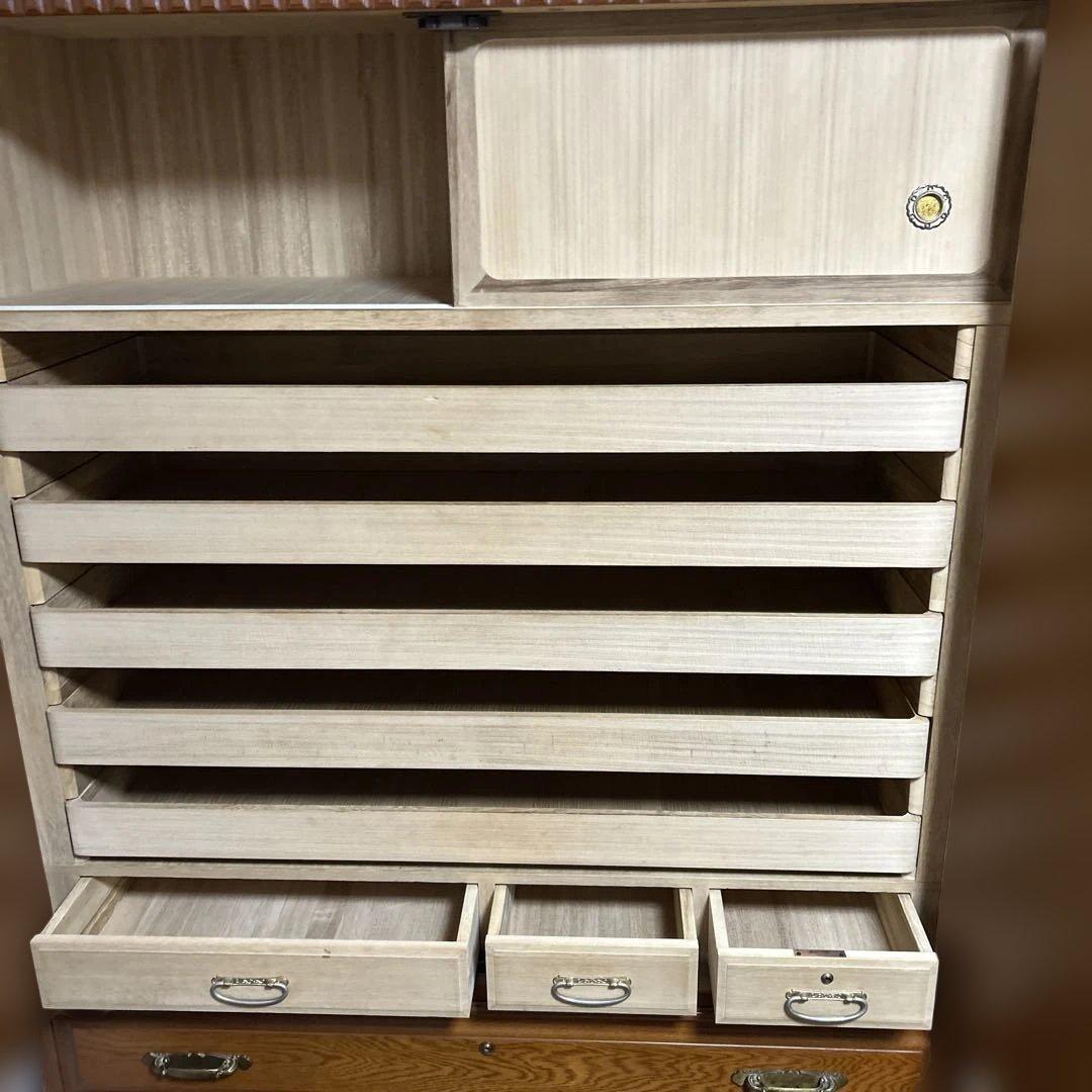 桐製家具 木目調タンス 引き出し付き　　 婚礼家具の中の和ダンス