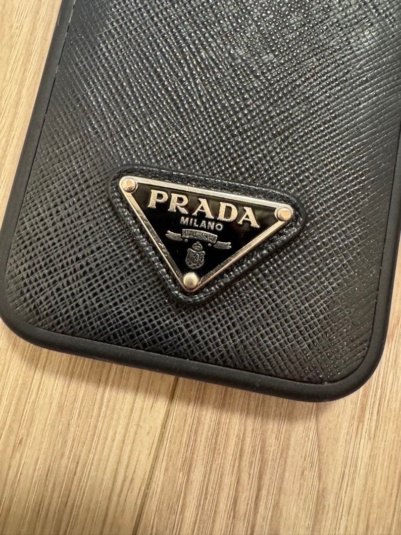 PRADA iPhone15Pro ハードケース 携帯ケース プラダ 正規品