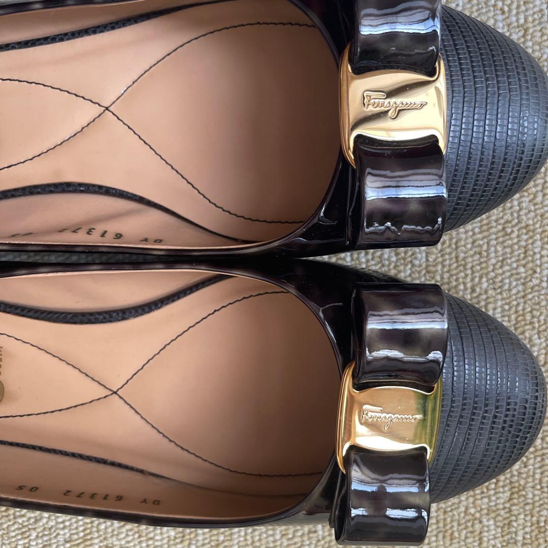 FERRAGAMO フラットシューズ