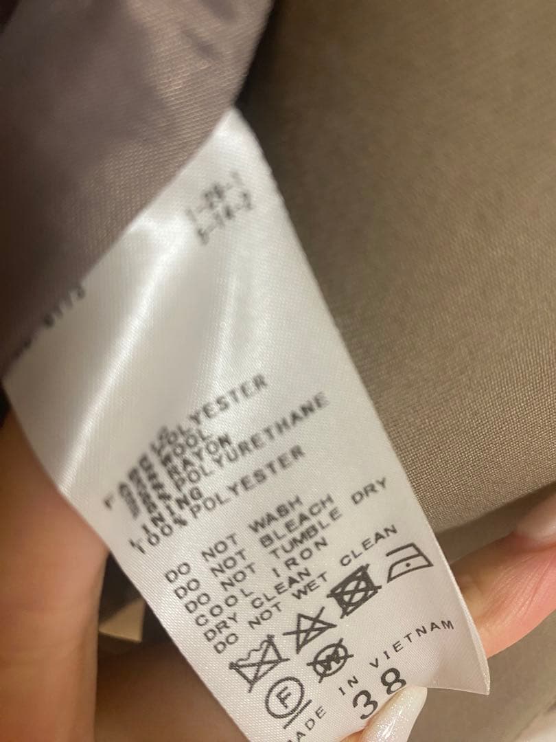 【NOBLE】ピークドラペルジャケット （ベージュ ）