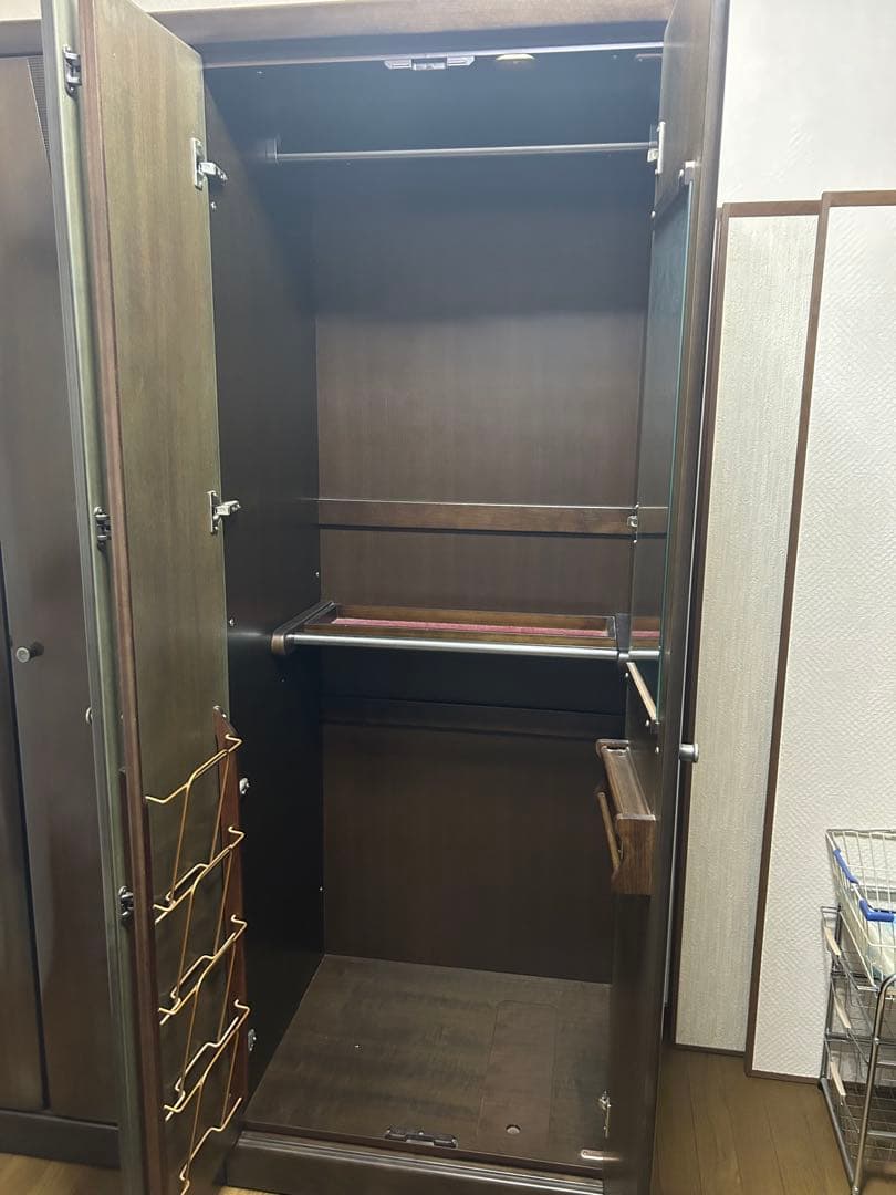 婚礼家具 ワードローブ 洋服タンス 大塚家具 両開き たのメル便 棚板高さ調節可