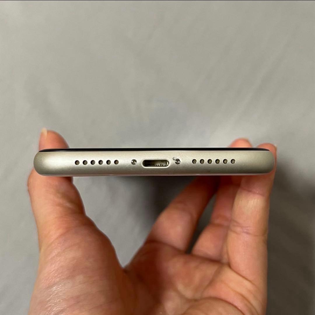 iPhone11 128GB ホワイト SIMフリー