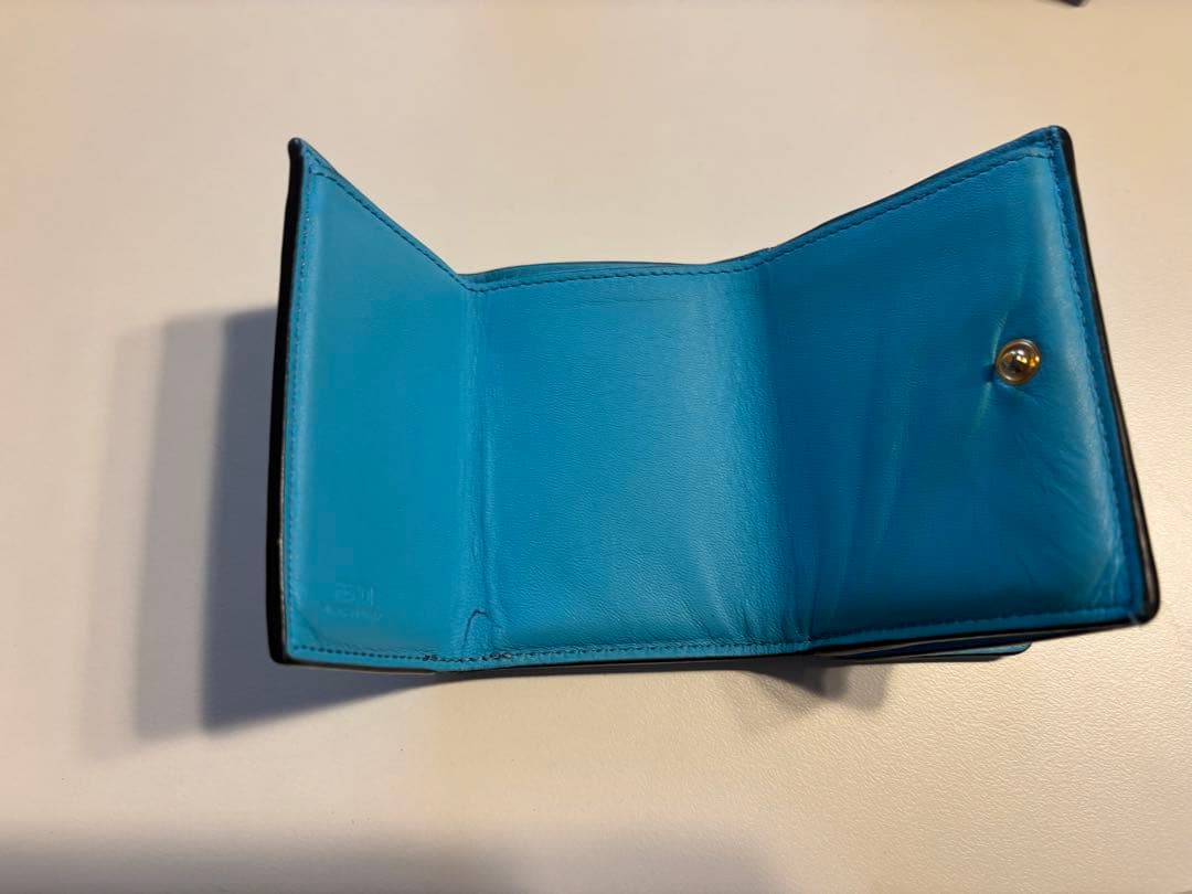FENDI バケットマイクロ三つ折り財布