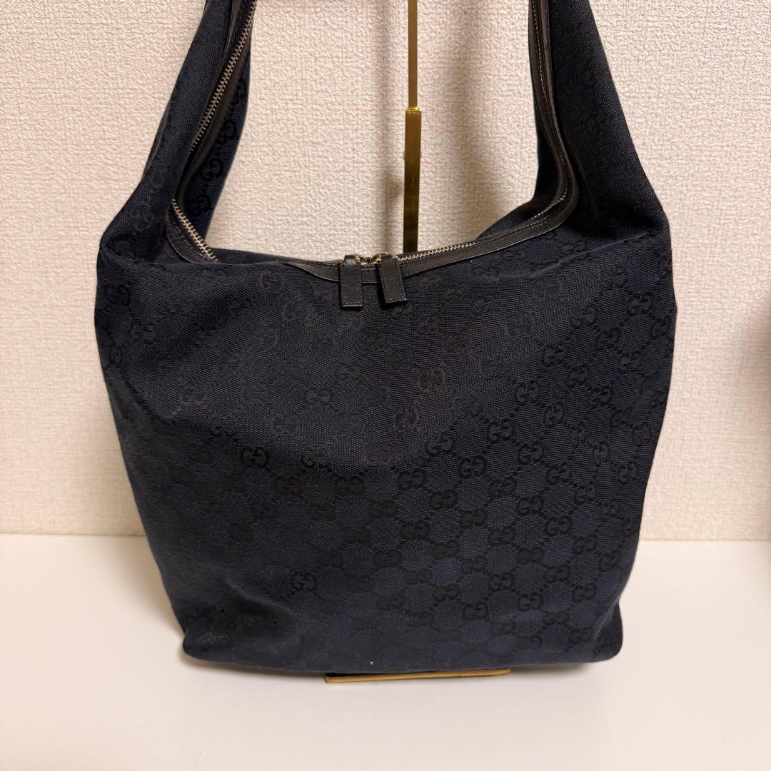 GUCCI グッチ　ホーボーショルダーバッグ