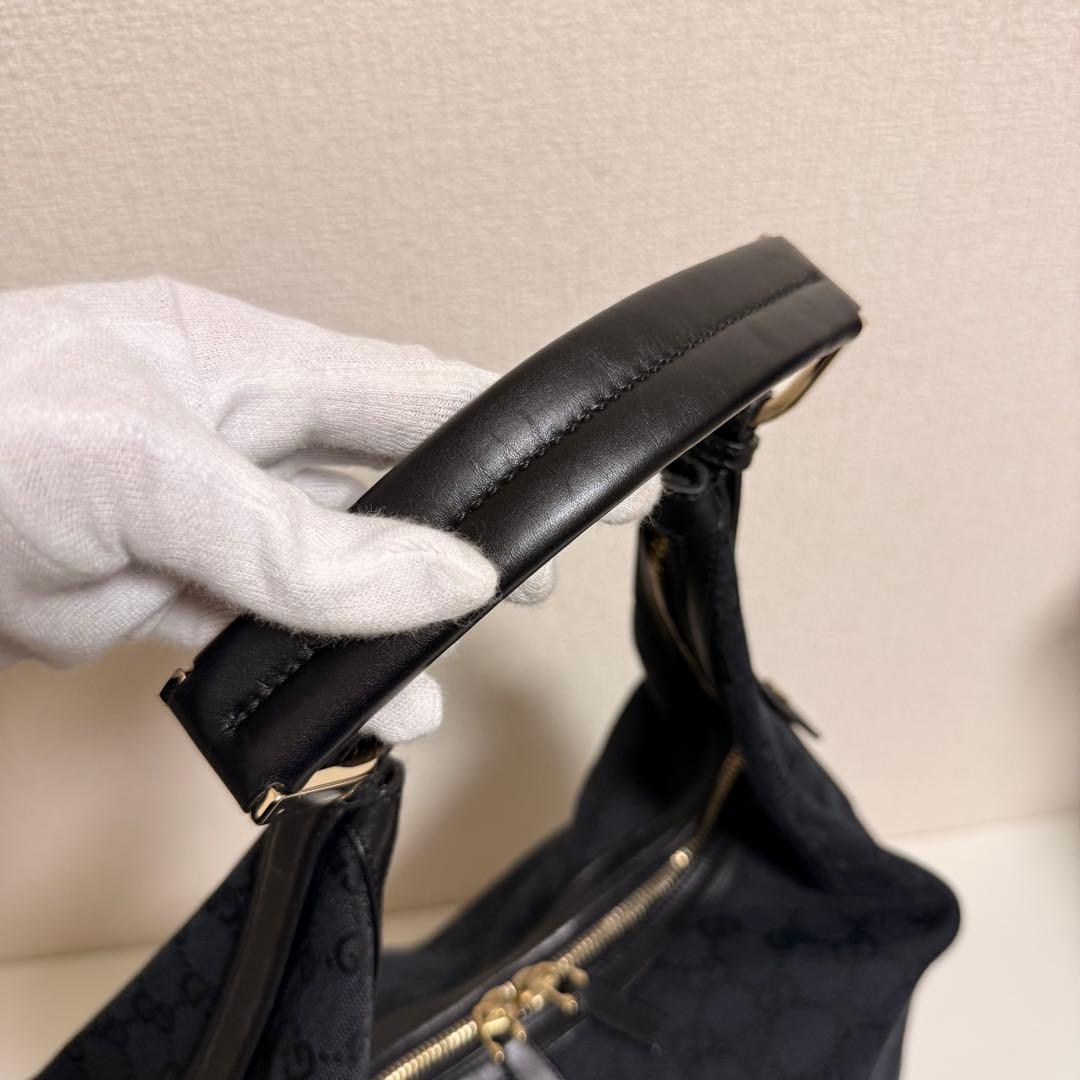 GUCCI グッチ　ホーボーショルダーバッグ