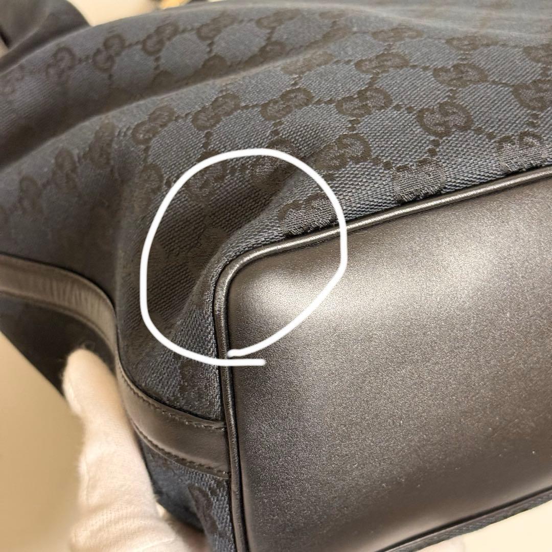 GUCCI グッチ　ホーボーショルダーバッグ