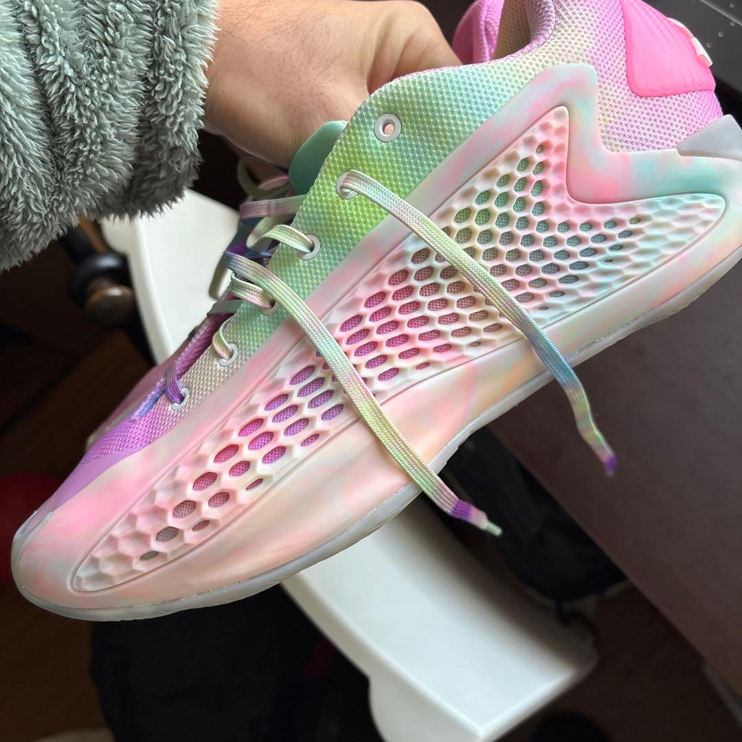 AE1 バスケットボールシューズ　adidas