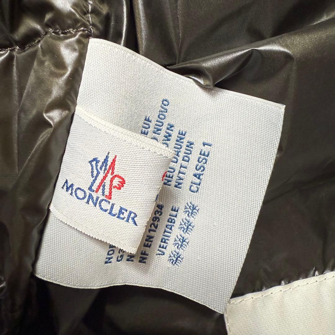 MONCLER GUI ダウンベスト ナイロン ライトダウン