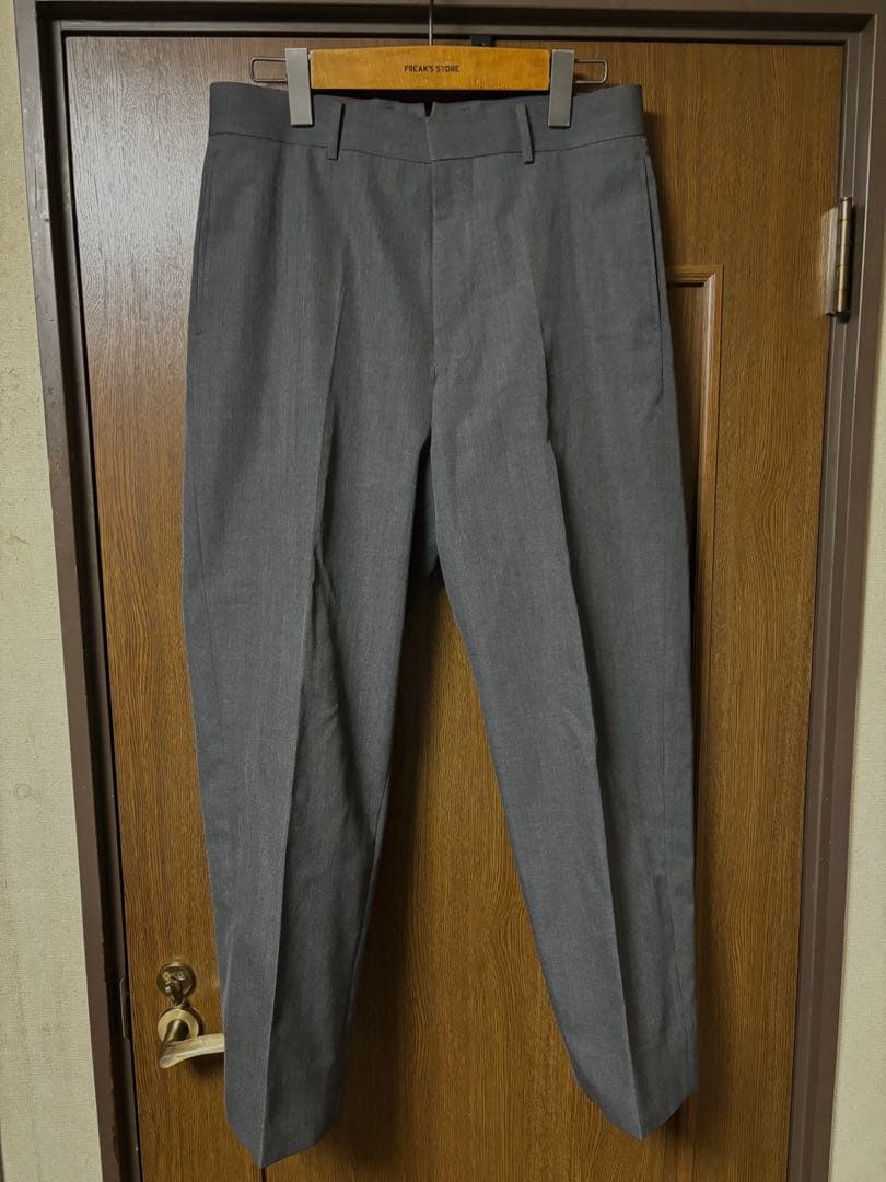 アンライクリー　スラックス