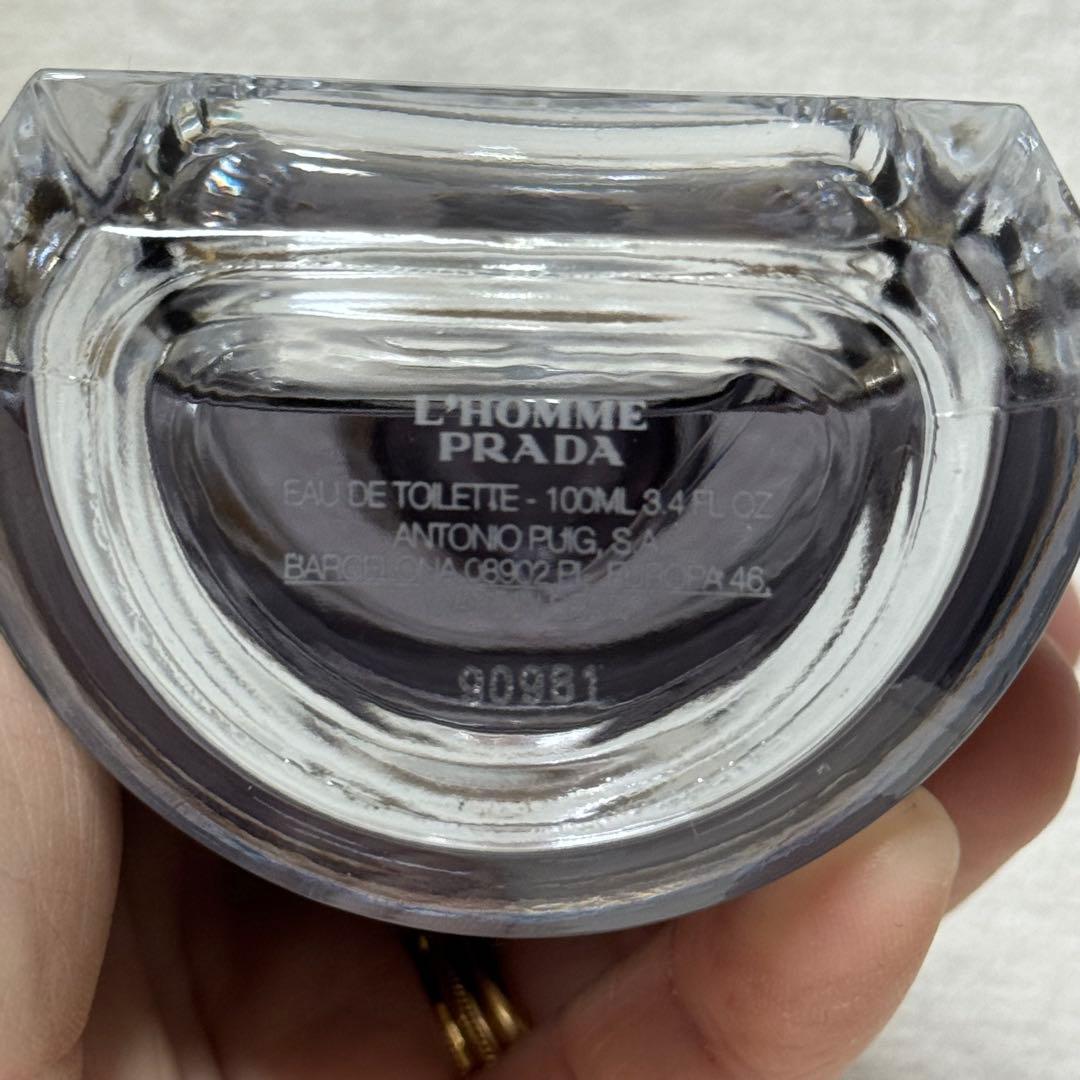 t*o様 PRADA 香水プラダ オム オーデトワレ 100ml 残量約7割 本