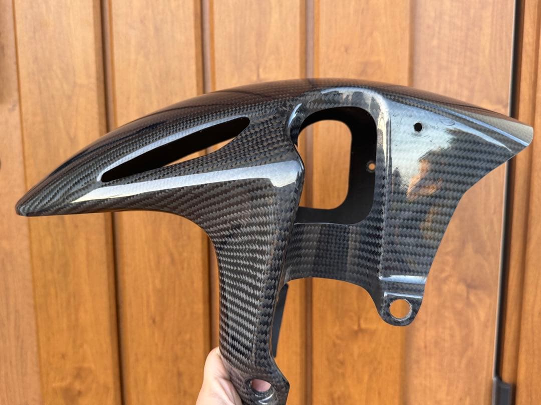 CBR1000RR SC77 マジカルレーシング製　カーボンフロントフェンダー