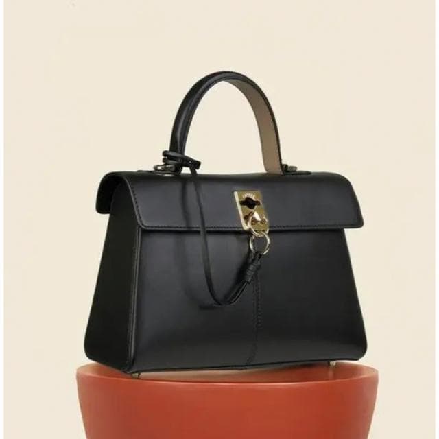 未使用 CAFUNE ブラック レザー ハンドバッグ