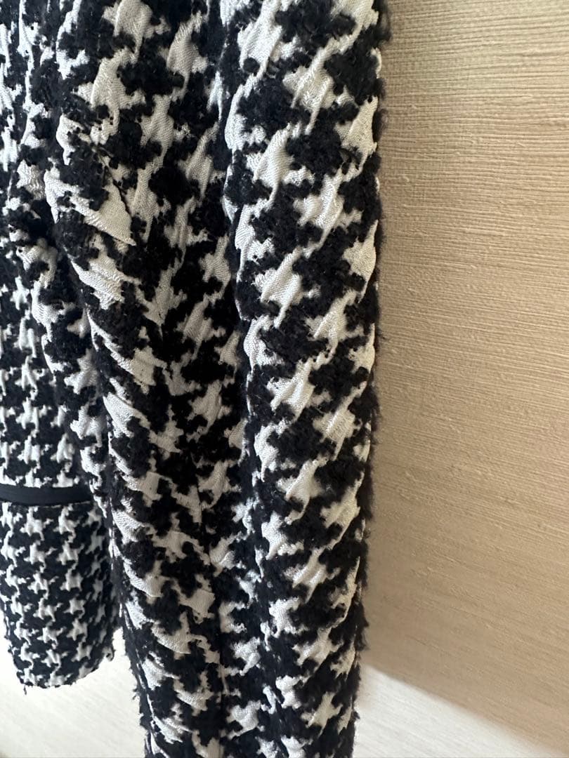 フェラガモ　ジャケットコート　千鳥格子　44