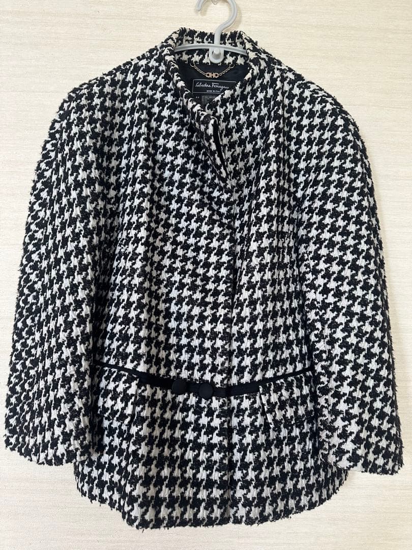 フェラガモ　ジャケットコート　千鳥格子　44