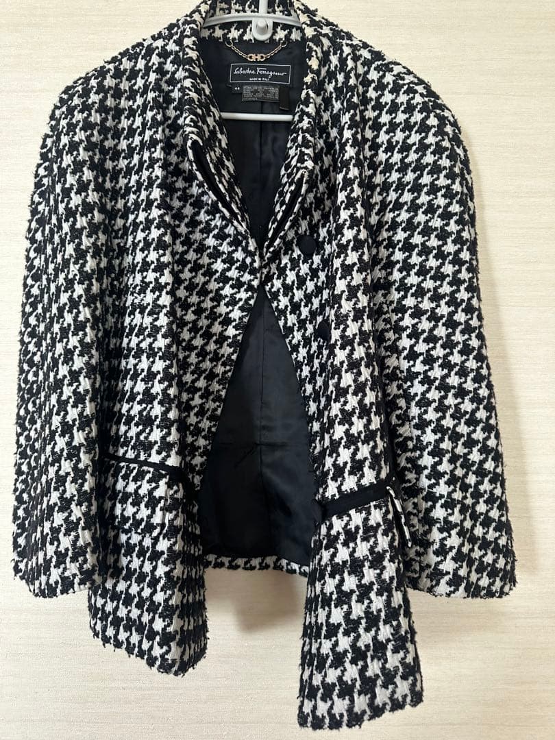 フェラガモ　ジャケットコート　千鳥格子　44