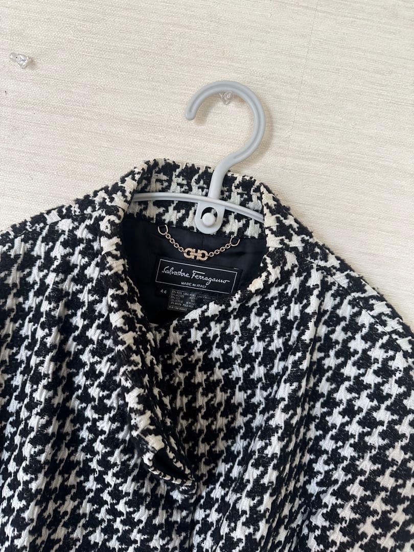 フェラガモ　ジャケットコート　千鳥格子　44