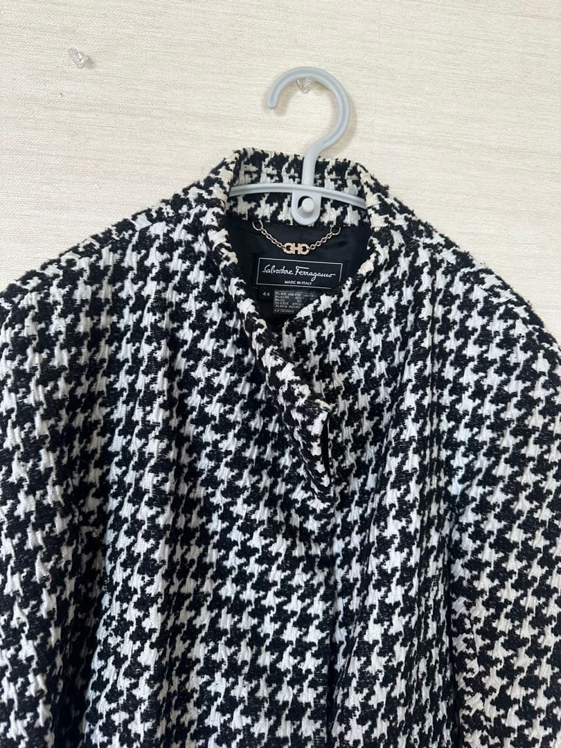 フェラガモ　ジャケットコート　千鳥格子　44