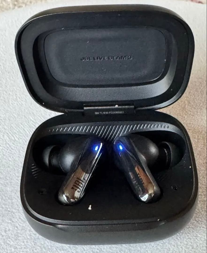 JBL LIVE BEAM 3ワイヤレスイヤホン/ノイズキャンセリング