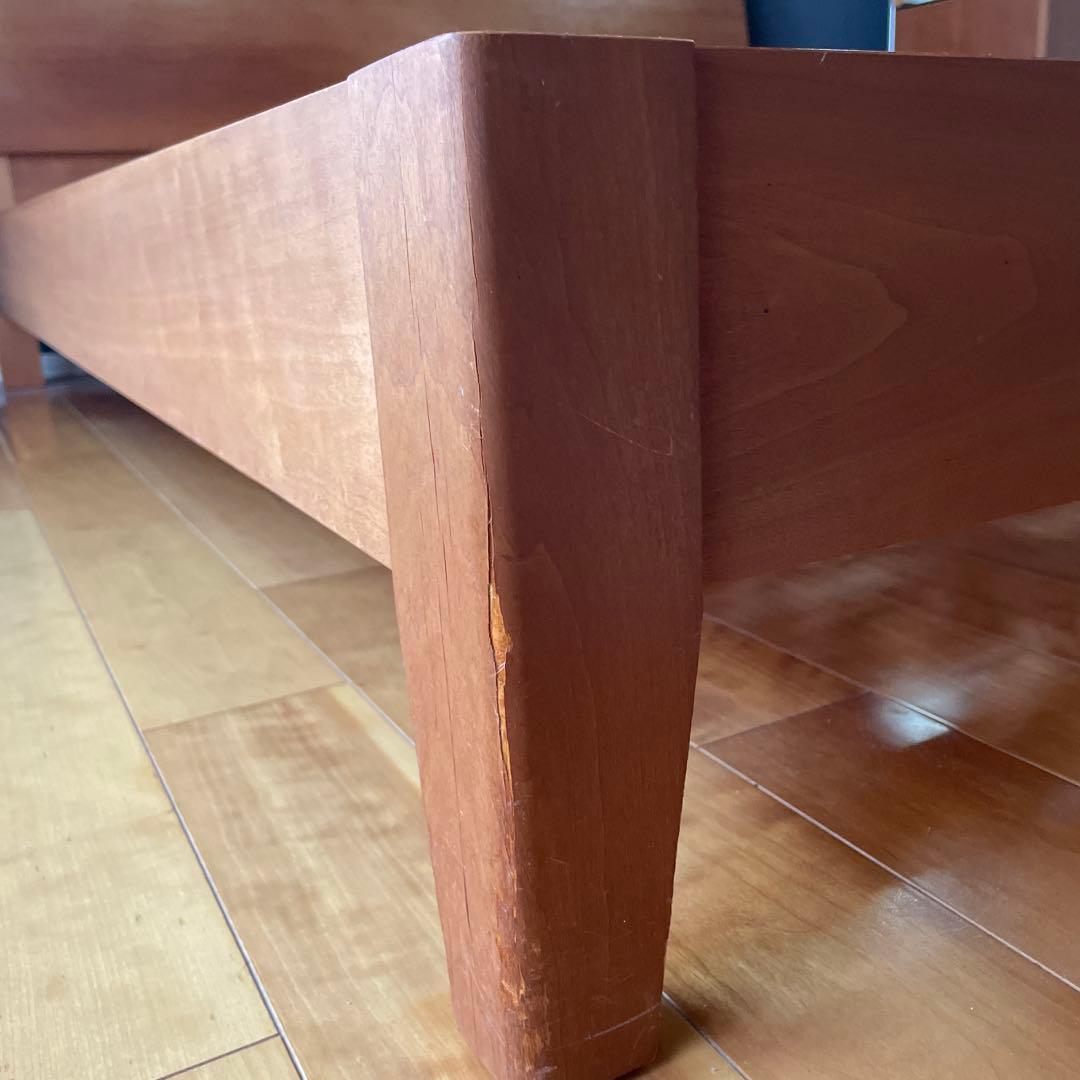 アクタス　木製クイーンサイズベッドフレーム