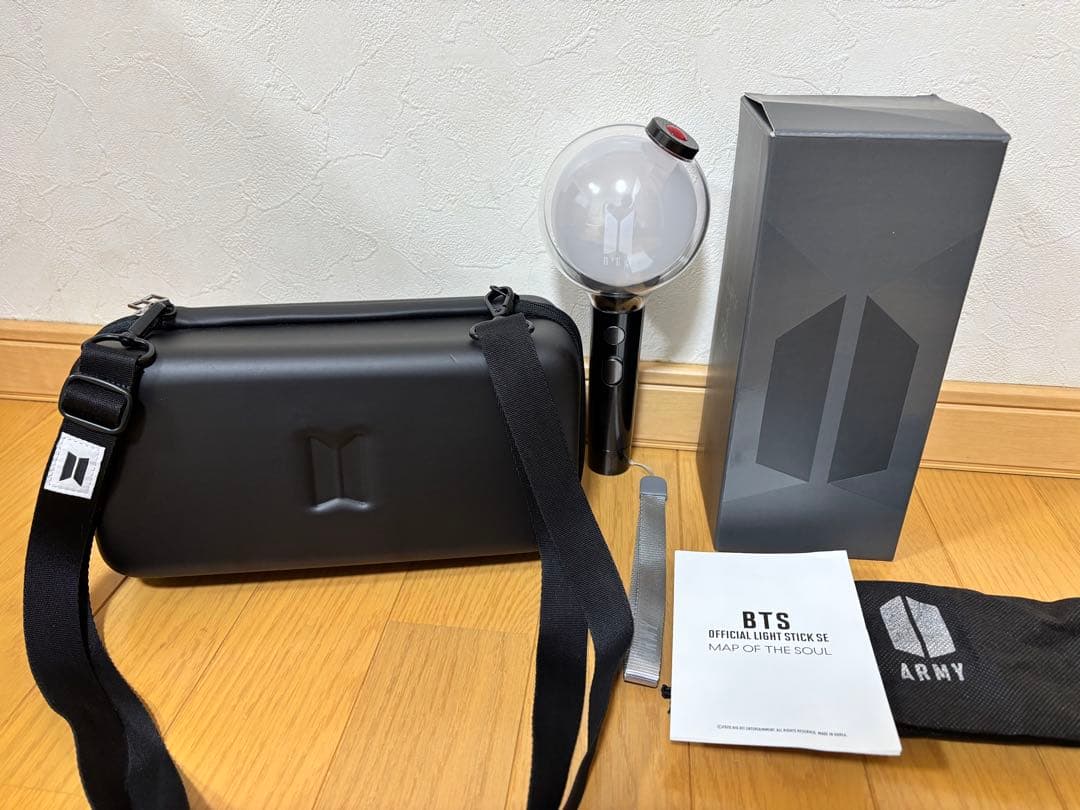 BTS✨公式LIGHT STICK SE VER.4 ペンライト＆アミボムケース
