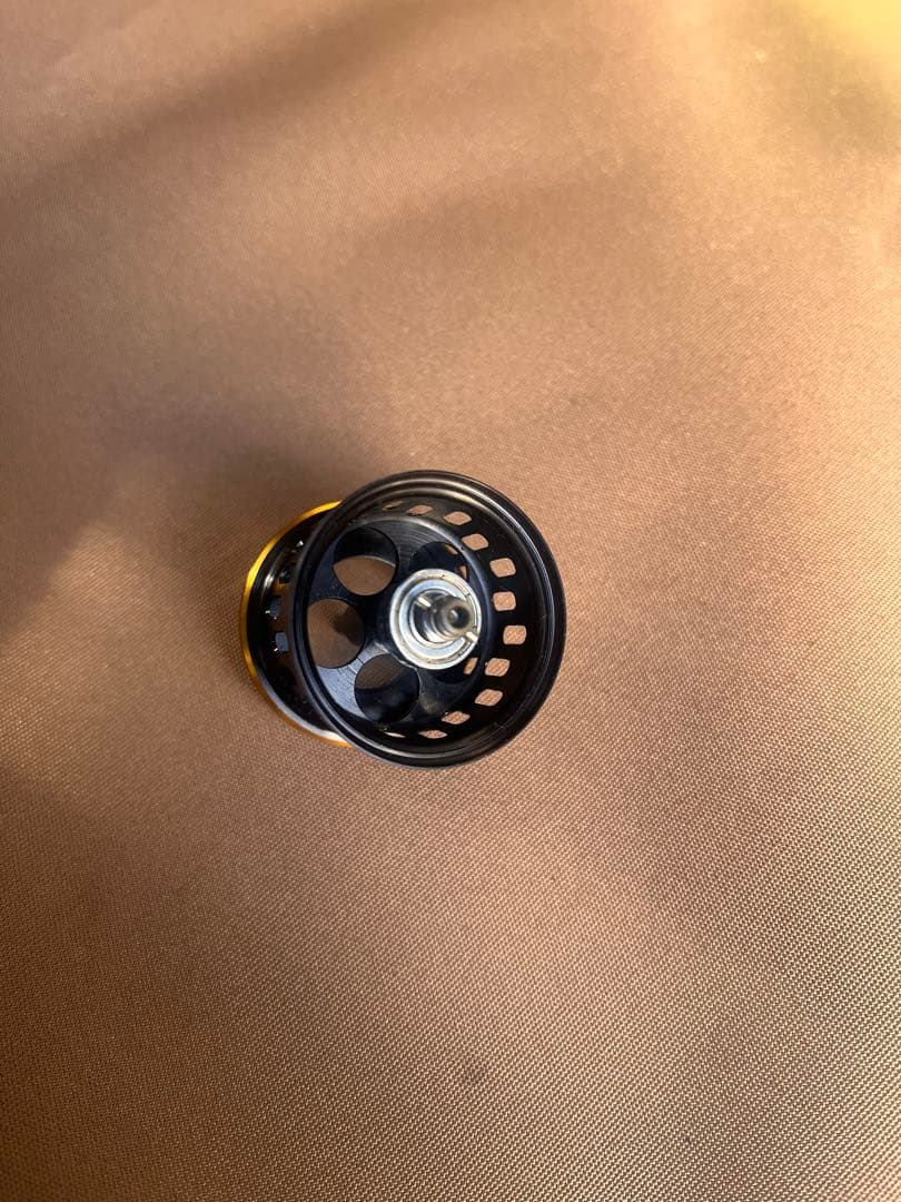 アブガルシア レボ ALC-BF7 右ハンドル (付属品あり)