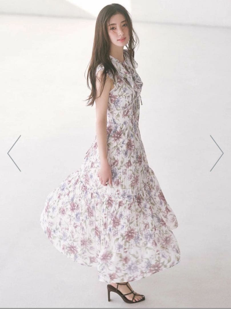 プリーツプリントワンピース　スナイデル　SNIDEL