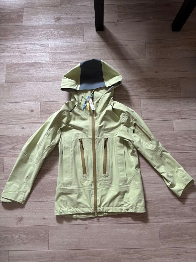 デサントチームウェア　Sサイズ（大きめ）