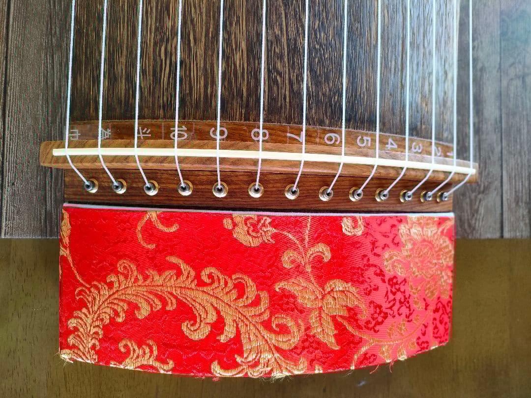 美品　琴　和楽器　弦楽器 13弦　すだれ彫り　付属品