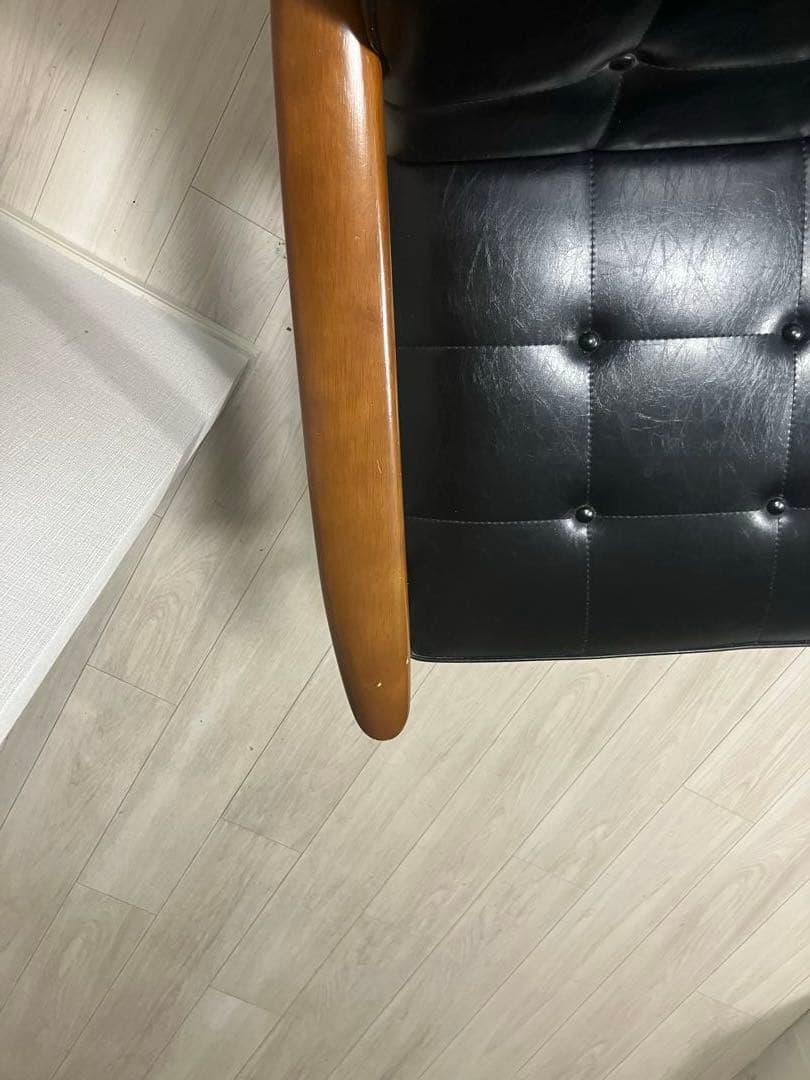 カリモク　Kソファ　2シーター　ブラック