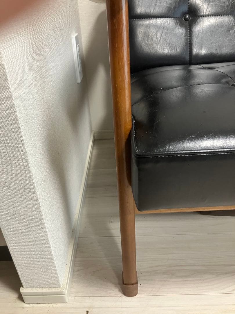 カリモク　Kソファ　2シーター　ブラック