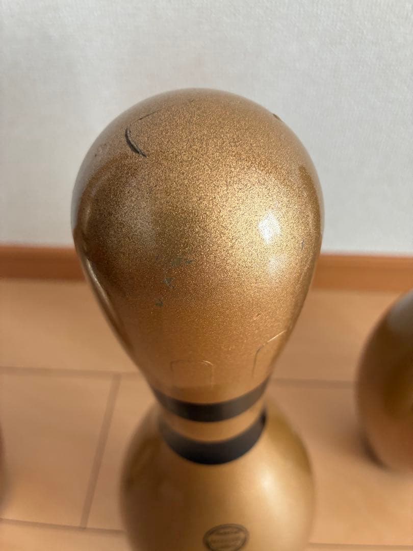 ゴールド ボウリングピン 4本セット