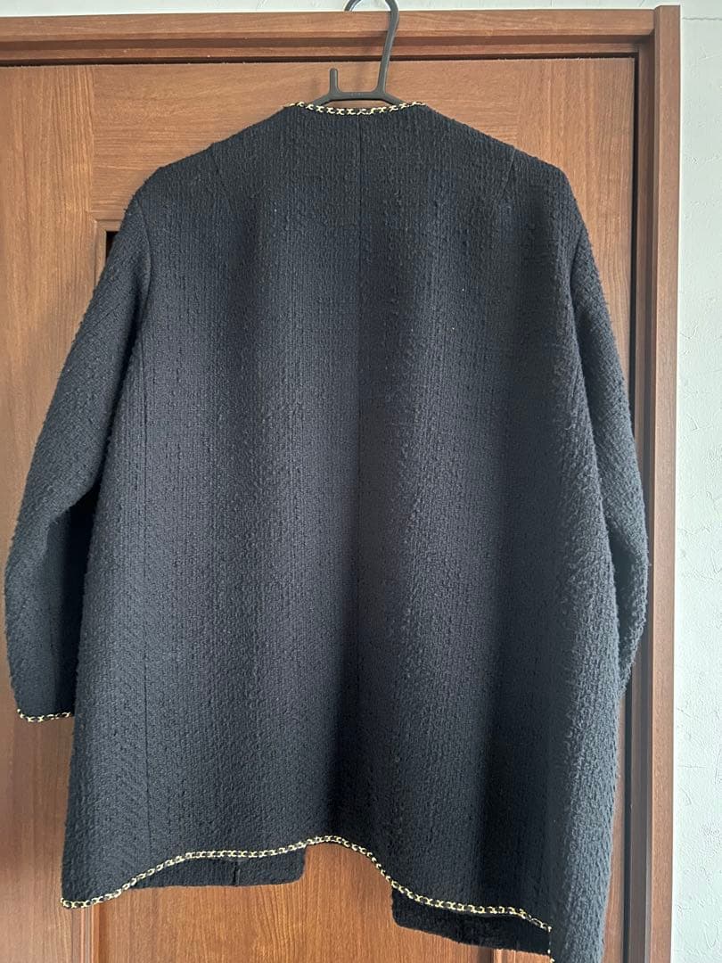 ノーカラージャケット 黒 ポケット付き