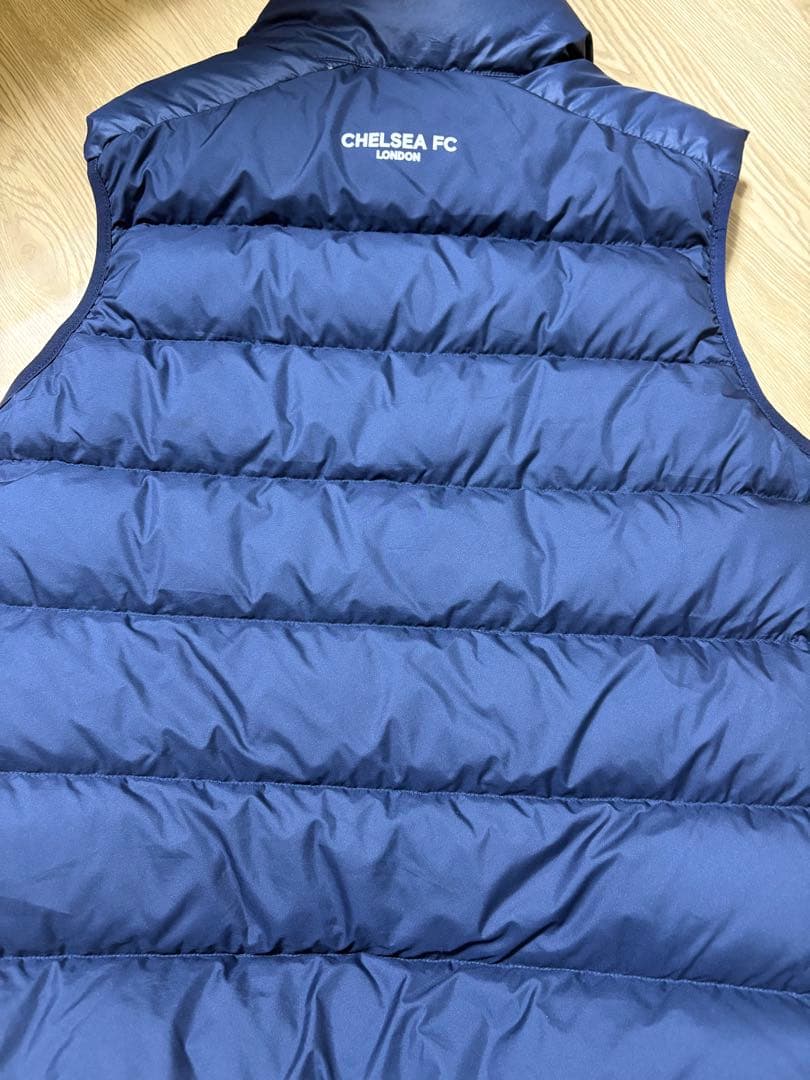 チェルシー　ダウンベスト