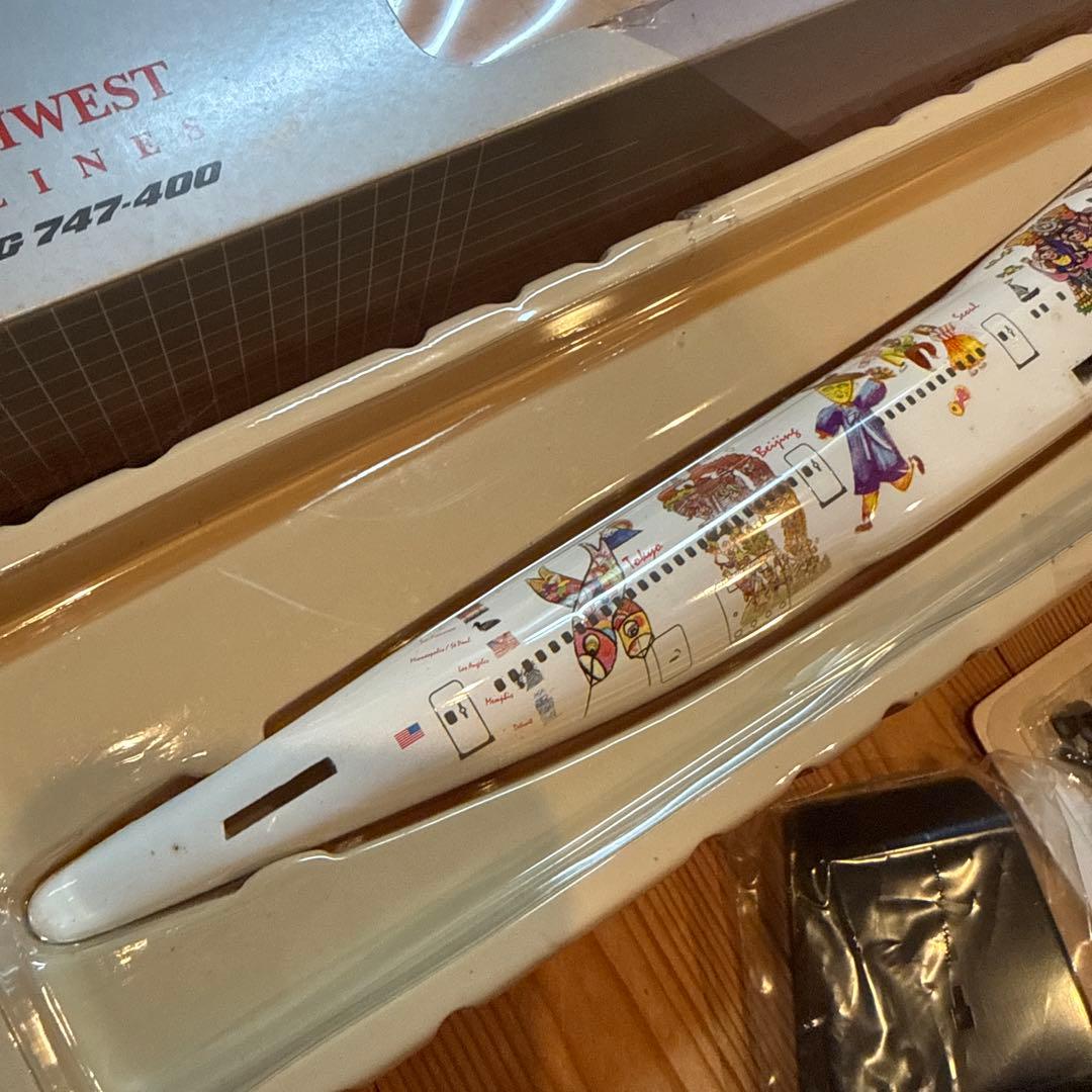 Hogan Wings 1/200 Northwest Airlines特別塗装