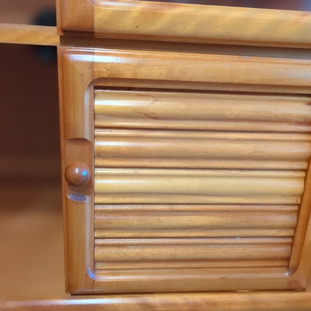 木製ガラス扉キャビネット