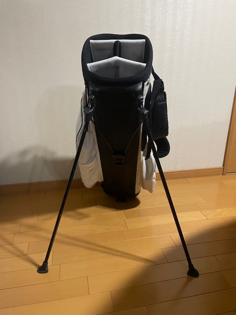 TaylorMade 軽量キャディバッグ ホワイト/ブラック/イエロー