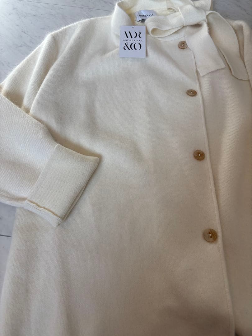 リボン付きアイボリーオーバーサイズニット新品未使用タグ付き