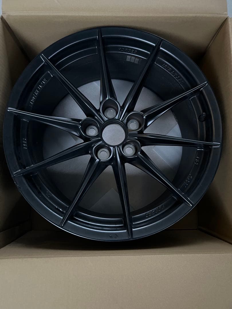 GRカローラ　純正ホイール一本