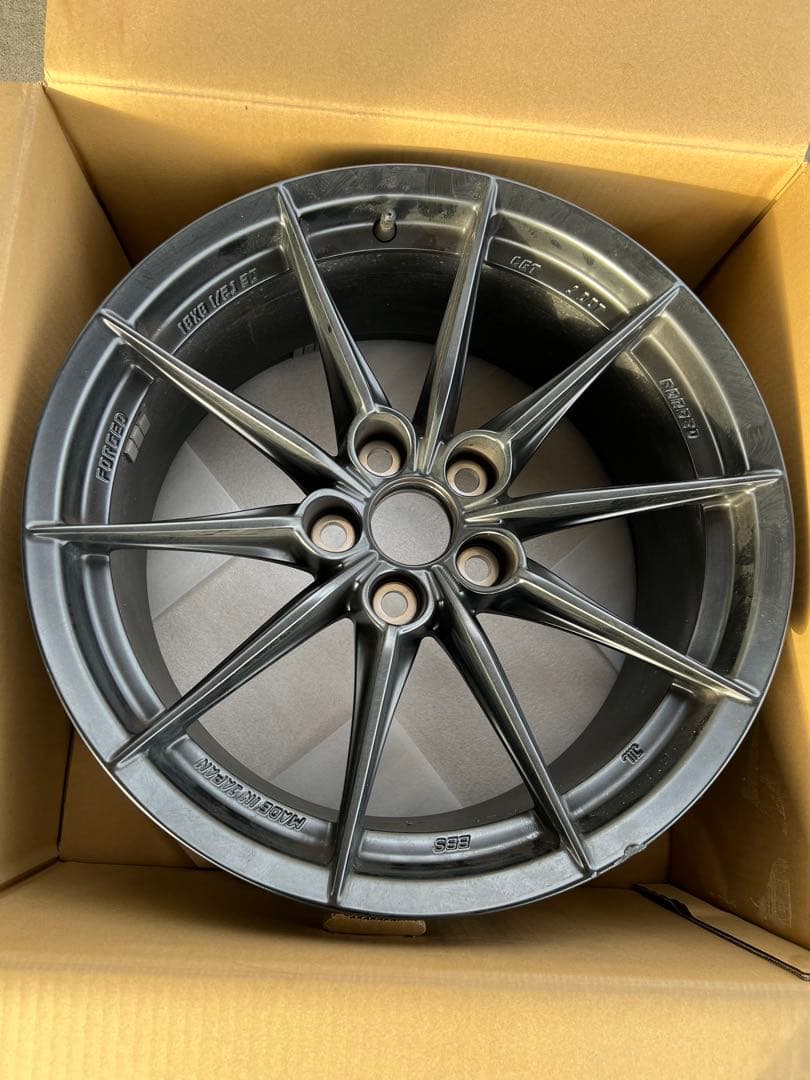 GRカローラ　純正ホイール一本