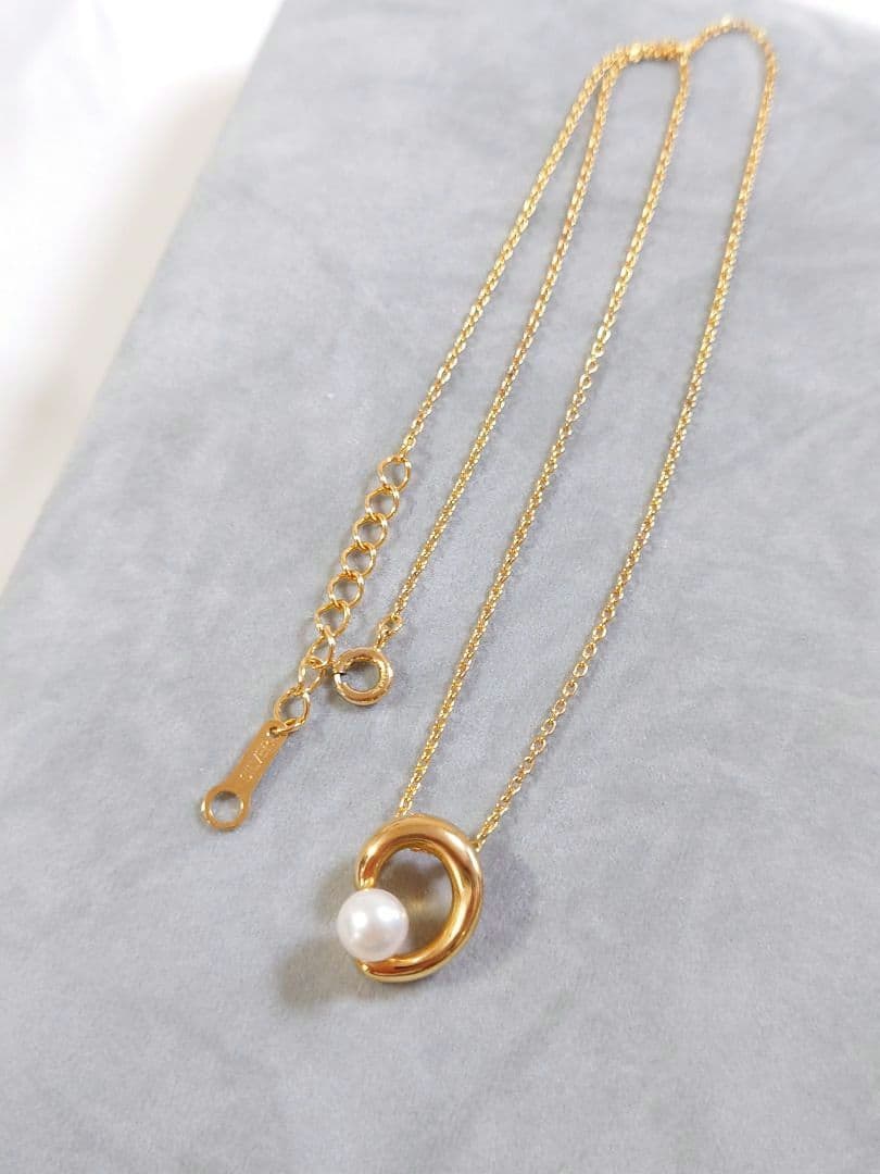 TASAKI　真珠一粒ネックレス ゴールドカラー