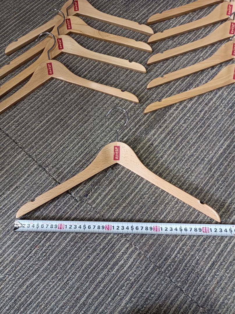 八5759【未使用品】リーバイス　木製ハンガー　10本セット