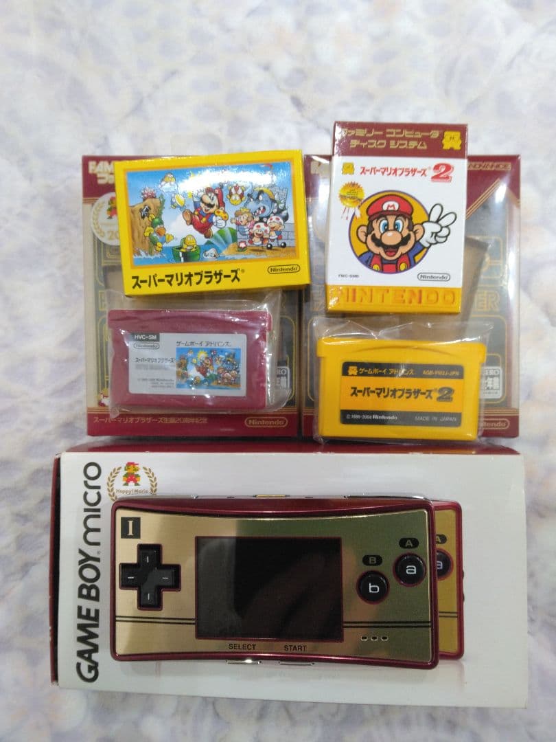 ゲームボーイミクロ　ファミコンカラー