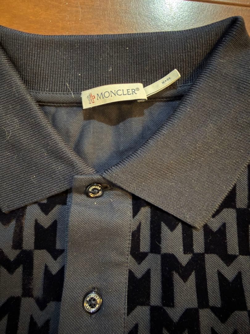 【新品未使用タグ付き】モンクレール　ポロシャツ